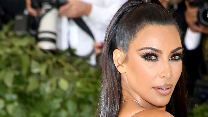 Kim Kardashian le dice adiós a su marca de maquillaje y cuidado de la piel SKKN by Kim.