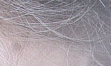 Juan Osorio y su novia en la función de estreno de la obra "No te Vayas sin Decir Adiós"