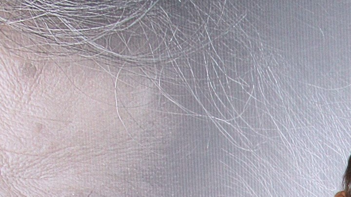 Juan Osorio y su novia en la función de estreno de la obra "No te Vayas sin Decir Adiós"