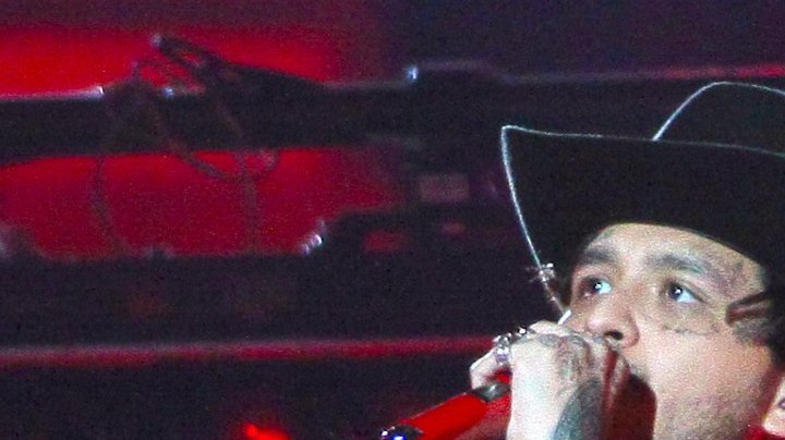 Christian Nodal aparece ebrio en un video en TikTok.