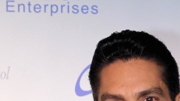 Ismael Cala y Rodner Figueroa aseguraron que Ricky Martin negó su orientación sexual y la representante del cantante les dio un alto.