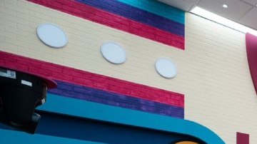 Exhabitantes y finalistas de "La Casa de los Famosos México" se reúnen en la última fiesta de la mansión.