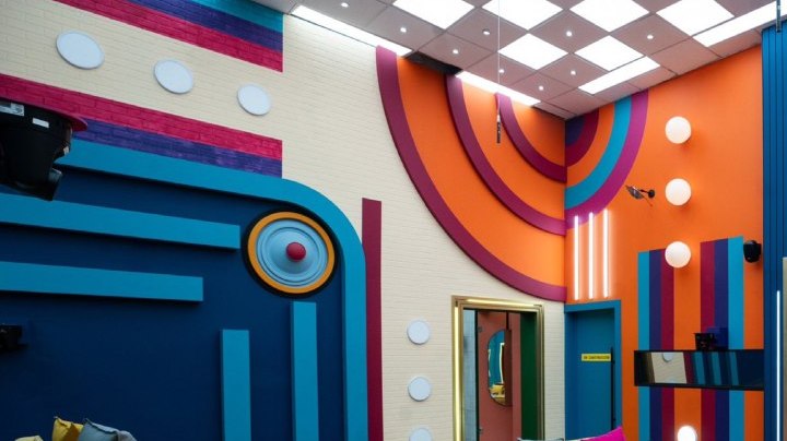 Exhabitantes y finalistas de "La Casa de los Famosos México" se reúnen en la última fiesta de la mansión.