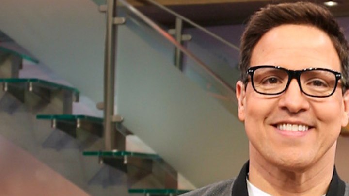 ¿Raúl González se quiere casar? El presentador reveló qué busca tras declararse gay.