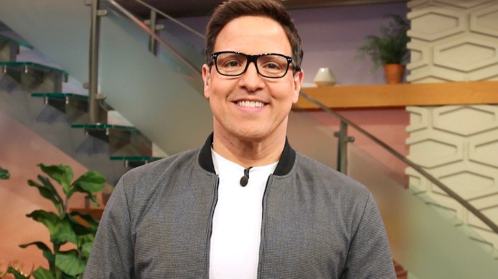 ¿Raúl González se quiere casar? El presentador reveló qué busca tras declararse gay.