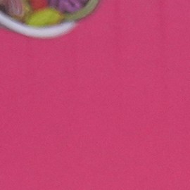 Natti Natasha, a la derecha, y Raphy Pina posan para las fotos en la alfombra roja antes del inicio de los Premios Juventud 2025 en Ciudad de Panamá, el jueves 25 de septiembre de 2025. (Foto AP/Matias Delacroix) (AP Photo/Matias Delacroix).