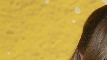 Andrea Legarreta aplaude el nunevo logro profesional de su hija Nina Rubín.