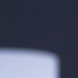 La cantante incluso invitó a sus fans a asistir al evento, que se espera tenga grandes sorpresas.  (Foto Eric Jamison/Invision/AP, izquierda, y AP Photo/Chris Pizzello).