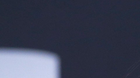 La cantante incluso invitó a sus fans a asistir al evento, que se espera tenga grandes sorpresas.  (Foto Eric Jamison/Invision/AP, izquierda, y AP Photo/Chris Pizzello).