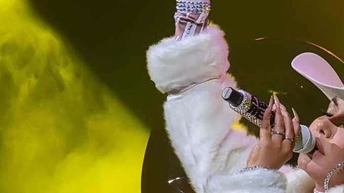 Chiquis Rivera estrenó álbum que fusiona varios géneros.