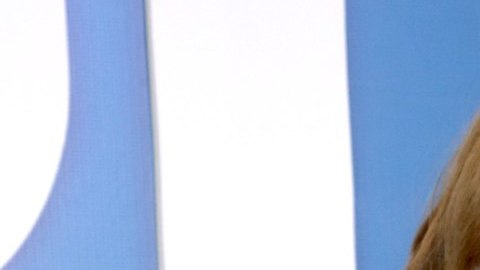 Laura Flores dudaría de la orientación sexual de Lalo Salazar.