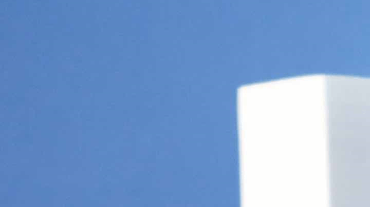 Ettore Pausini - la víctima - era originario de "Solarolo"﻿, el mismo pueblo en el que creció la cantante Laura Pausini﻿.