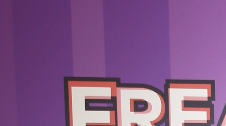 La conductora aseguró que estaba en el lugar y que su hija salió con el primer grupo de misses que abandonaron la sala en solidaridad con Fátima Bosch.