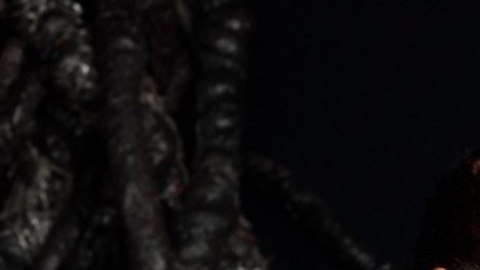 Millie Bobby Brown y David Harbour reaparecen juntos tras rumores de demanda por acoso laboral.