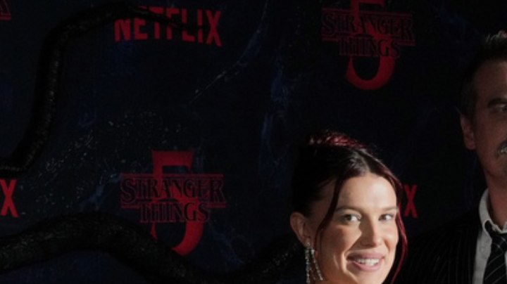 Millie Bobby Brown responde si demandó a David Harbour por acoso.