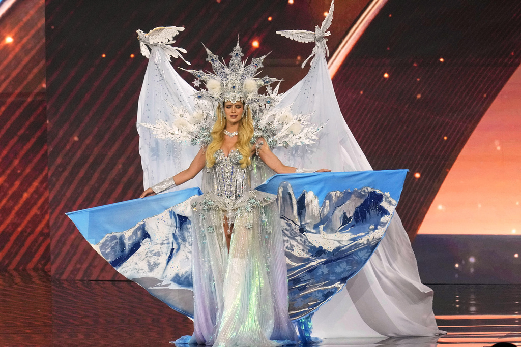Miss Chile Inna Moll competes in the national costume competition at the Miss Universe Beauty Pageant in Nonthaburi province, Thailand, Wednesday, Nov. 19, 2025. (AP Photo/Sakchai Lalit)