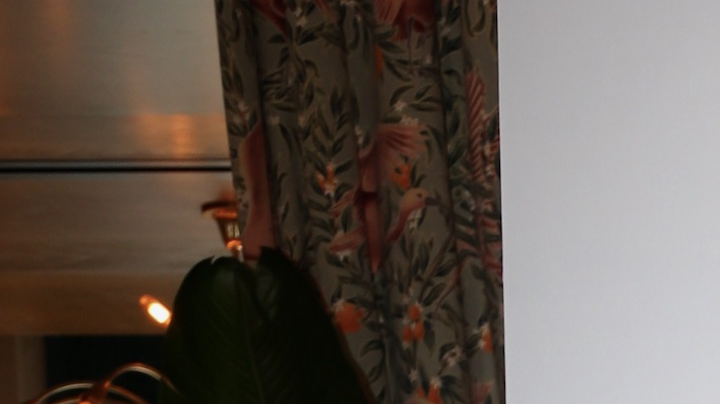 A través de un en vivo en sus redes sociales Machado aplaudió que la victoria de Bosch haya sido de la mando del asesor de belleza Osmel Sousa, a quien la joven reina le dedicó su corona.