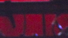 Christian Nodal haría puesto celosa a Ángela Aguilar por cercanía con su violinista.