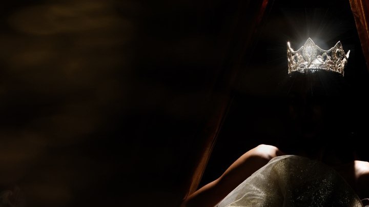 Miss Jamaica sigue requiriendo supervisión especializada las 24 horas.