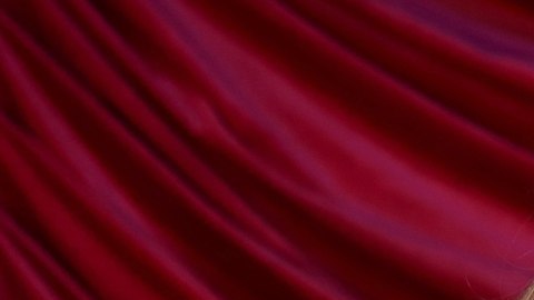 Ninel Conde responde si su vista quedó afectada tras el cambio de color en sus ojos.