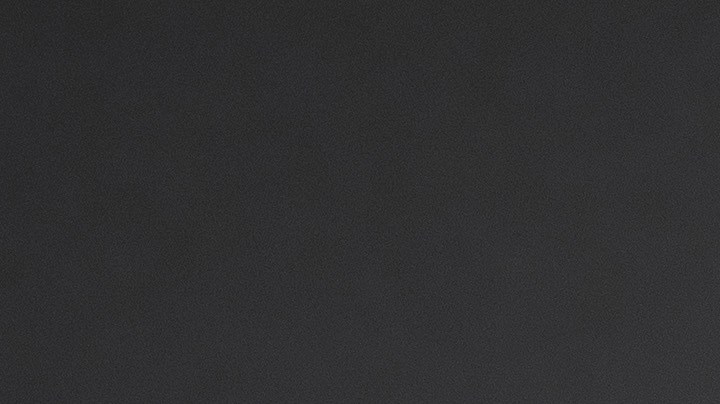 Charlie Puth expresó que el alcohol lo convertía en alguien que no era y que no quería seguir viviendo engañándose a sí mismo.