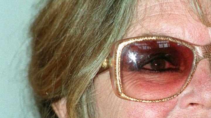 El esposo de la actriz, Bernard d’Ormale, confirmó la causa de la muerte.