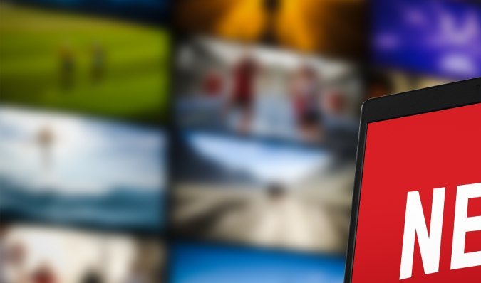 "Adolescence", la serie más premiada en los Golden Globes 2026 está disponible en Netflix.