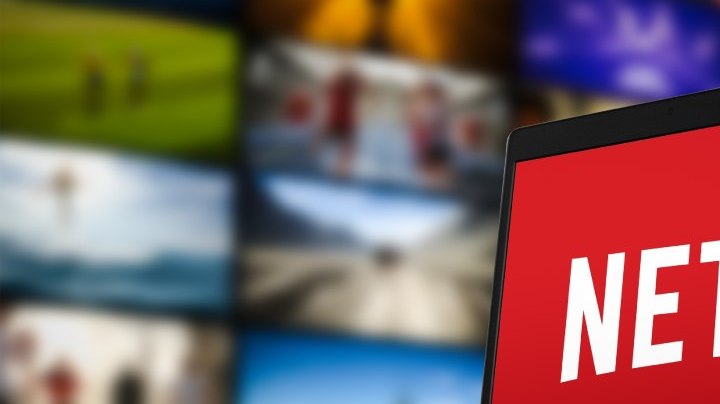 "Adolescence", la serie más premiada en los Golden Globes 2026 está disponible en Netflix.