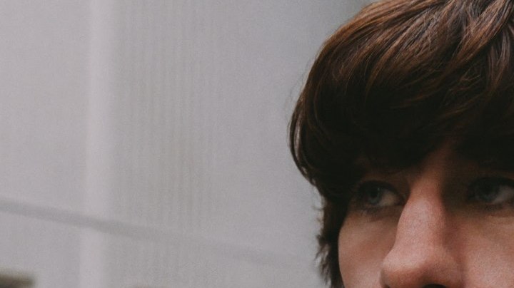 Barry Keoghan interpreta a Ringo Starr en la saga cinematográfica inspirada en “The Beatles”.