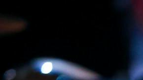 La artista Li Saumet, vocalista de Bomba Estéreo, recibe una estatuilla mientras se presenta este lunes en el Festival Internacional de la Canción de Viña del Mar (Chile). EFE/Adriana Thomasa.