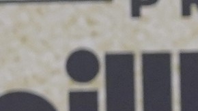 Gabriela Berlingeri acompaña al cantante en su exitosa gira mundial, que incluye destinos como Australia.