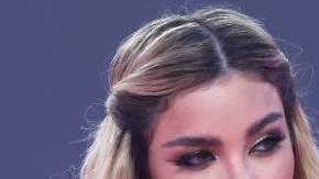 Premio Lo Nuestro 2026: Aleska Génesis y más famosos desfilaron por la alfombra magenta.