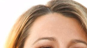 Empressario comparó a Scarlett Johansson con Blake Lively.