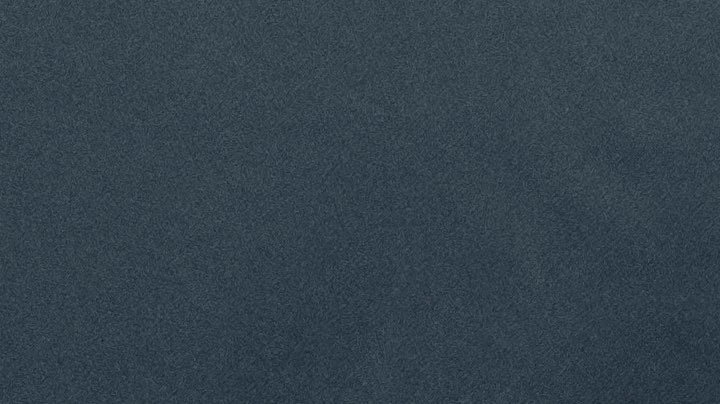 La estrella de “Lizzie McGuire” compartió en sus redes un video en el que anuncia la gira, mostrando cómo saca del clóset prendas icónicas de distintas etapas de su carrera musical mientras aparecen imágenes en pantalla.