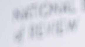 Michael B. Jordan vivió momento incómodo en los BAFTA por comentario racista.