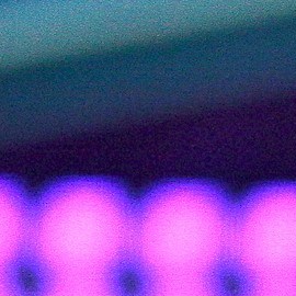 La postura de la artista intensifica el debate público acerca de las repercusiones del discurso en plataformas digitales y la exigencia estética impuesta a las celebridades.