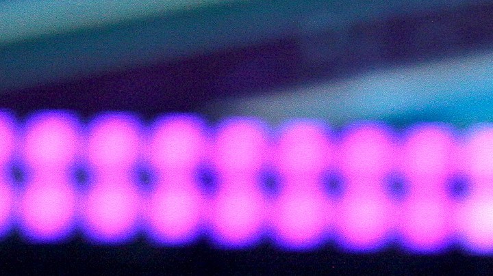 La postura de la artista intensifica el debate público acerca de las repercusiones del discurso en plataformas digitales y la exigencia estética impuesta a las celebridades.