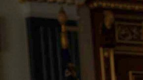 En esta fotografía facilitada por la Oficina de Prensa Presidencial de Ucrania, el presidente ucraniano Volodymyr Zelenskyy (izquierda) conversa con el actor y director estadounidense Sean Penn en Kiev, Ucrania, el lunes 2 de marzo de 2026. (Oficina de Prensa Presidencial de Ucrania vía AP).