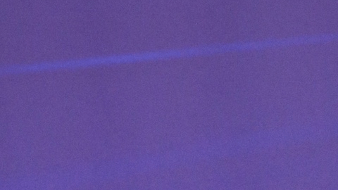 En un video difundido en redes sociales, el intérprete de “Colgando en tus manos” rechazó los ataques hacia sus compatriotas y subrayó la histórica relación de hermandad entre Venezuela y República Dominicana.