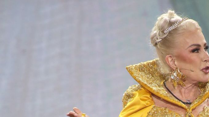 Laura Zapata recibe regaño de La jefa por agredir a El Divo en 'LCDLF'.