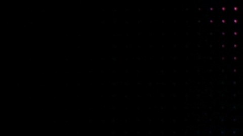 Un breve fragmento musical acompañó el anuncio, dejando oír su voz en susurros sobre una base electrónica de ritmo hipnótico.