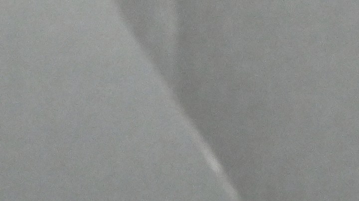 La exempleada afirma que le encomendaban repetidamente las labores más pesadas, la aislaban del grupo de trabajo, la sometían a regaños incesantes y gestos de desprecio, afectando gravemente su salud emocional.