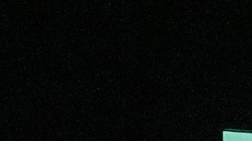 La gente observa un tráiler de la próxima película “As Deep as the Grave” que presenta a un personaje interpretado por una versión de inteligencia artificial generativa de Val Kilmer en la CinemaCon el miércoles 15 de abril de 2026 en el Caesars Palace de Las Vegas. (AP Foto/Chris Pizzello).