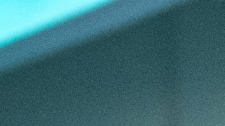 El caso que detuvo la ascendente carrera de Avilés Monzón surgió a partir de evidencia digital contundente. Las autoridades demostraron que el artista buscó asistencia para manipular un arma ilegal que presentaba fallas.