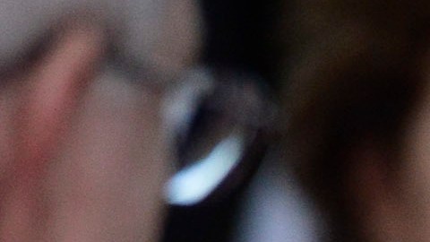 El cantante acusa al medio y a su director, Ignacio Escolar, de difamación tras publicaciones sobre una denuncia por abusos sexuales archivada por la Fiscalía.