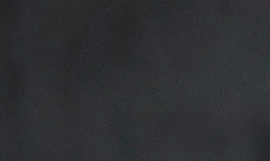 La noticia del diagnóstico llega después de que su novio, Tiger Woods, completara un tratamiento de seis semanas fuera del país tras su accidente automovilístico.