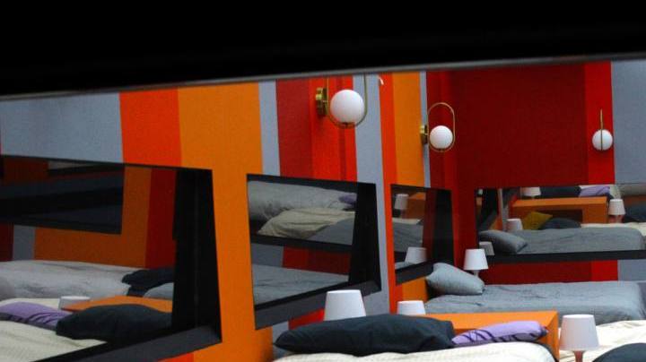 Surge nuevo romance en 'La Casa de los Famosos 6'.