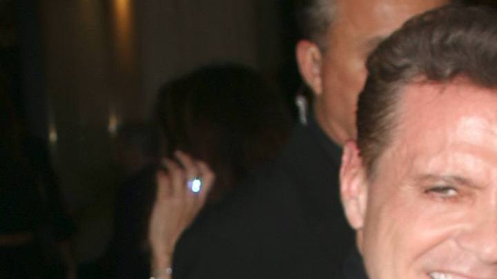 Luis Miguel no habría liquidado justamente a una de sus exempleadas.