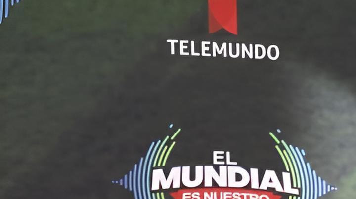 David Bisbal asiste a la alfombra previa al programa deportivo "El Mundial Es Nuestro" (Telemundo) para celebrar el inicio de la Copa Mundial de la FIFA 2026 transmitiendo dos horas en vivo pura música, cultura y pasión del futbol desde el Peacock Theater/Los Ángeles, 7 de junio 2026.