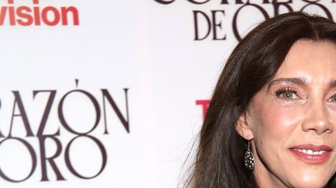 Cynthia Klitbo se siente discriminada en 'LCDLFMx' por las burlas de sus compañeros.